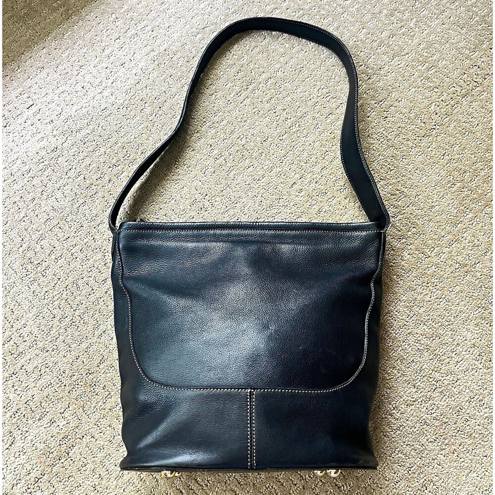 Liz Claiborne Leather Co. Black Pebbled Bucket Bag Zip Top Stitching Metal Feet